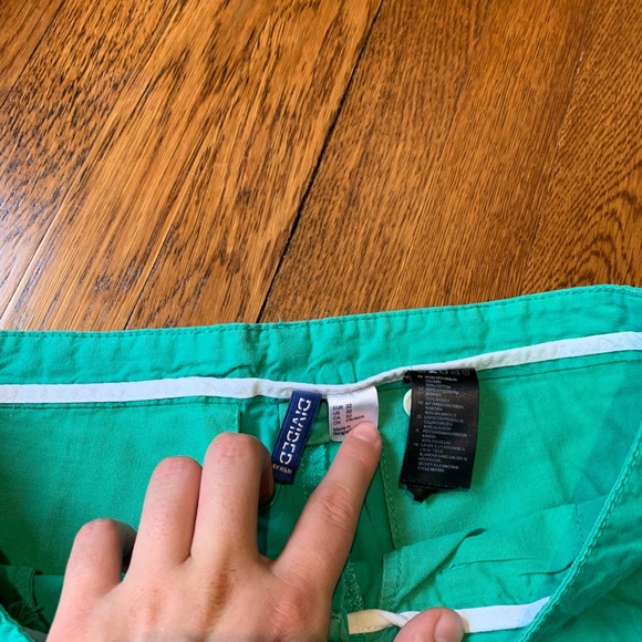 Turquoise/green men’s shorts size 32 H&M - Picture 2 of 3